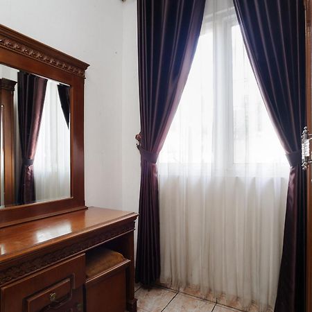 Reddoorz Syariah Near Aeon Mall Tanjung Barat Джакарта Экстерьер фото