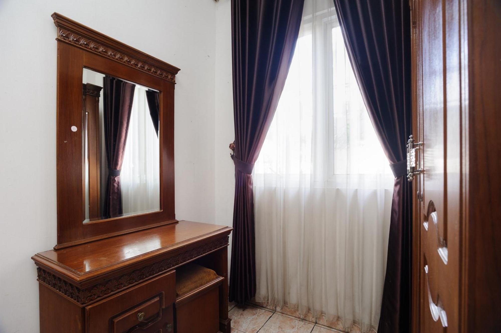 Reddoorz Syariah Near Aeon Mall Tanjung Barat Джакарта Экстерьер фото