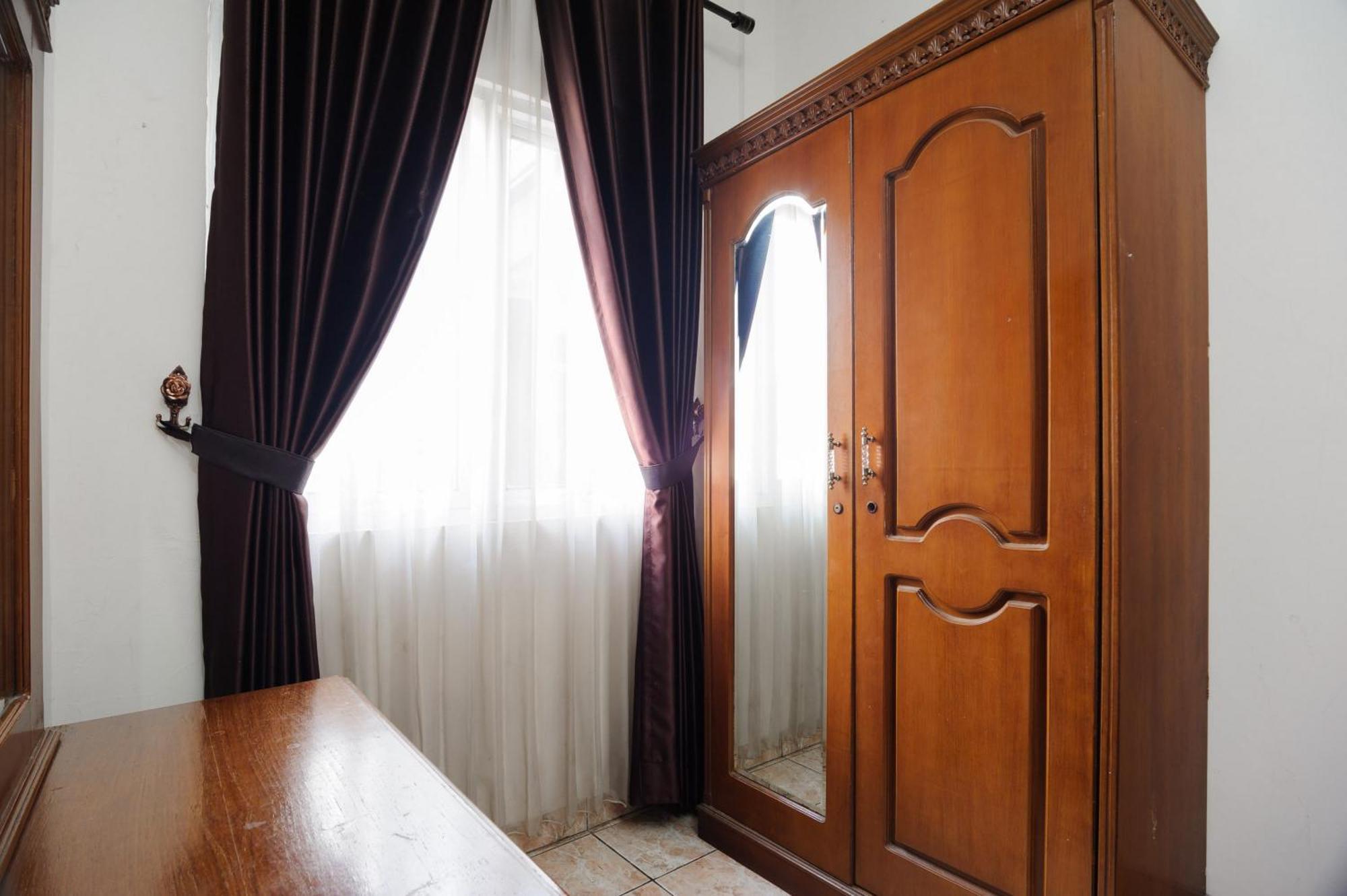 Reddoorz Syariah Near Aeon Mall Tanjung Barat Джакарта Экстерьер фото