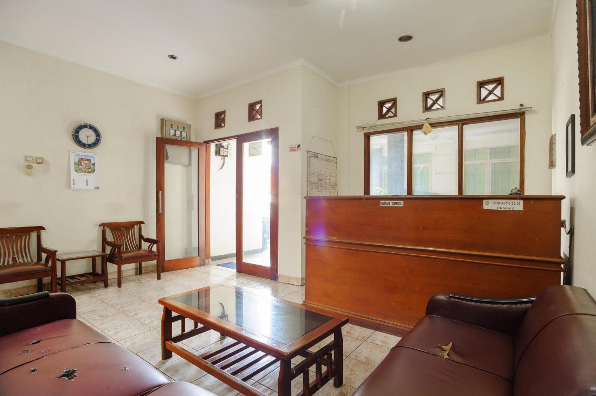 Reddoorz Syariah Near Aeon Mall Tanjung Barat Джакарта Экстерьер фото